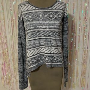 Semi-cropped Gray and White Sweater